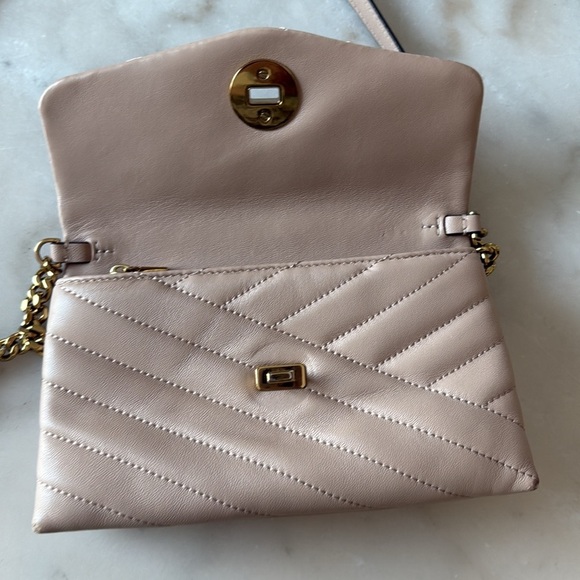 Tory Burch Kira Chevron Quilted Leather Chain Crossbody Bag Desert Dune - Picture 11 of 16